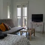Habitacion Independiente En Chalet De Gines