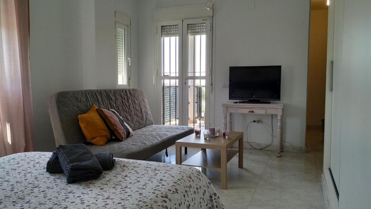 Independiente En Chalet De Gines * Seville
